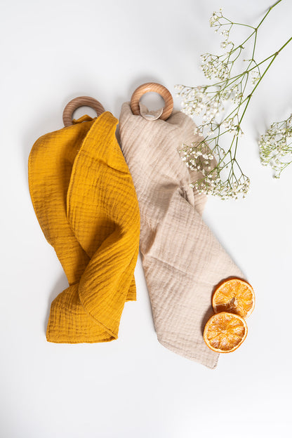 Rammelaartje - Knuffeldoekje met beuken bijtring